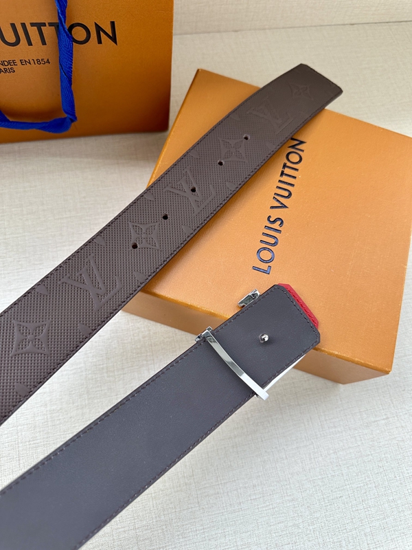 激安ルイヴィトンベルト着用イメージ